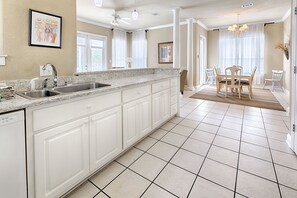 Fridge, microwave, oven, stovetop - Pet Friendly Escape–Heated Private Pool, Near the Beach & Golf Cart Available (Santa Rosa Beach)