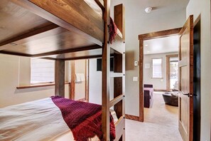 3 habitaciones, tabla de planchar con plancha y wifi gratis