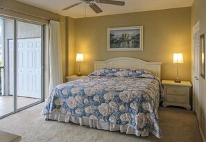 2 bedrooms, iron/ironing board, Internet, bed sheets - Casa Marina 2B/2B Vacation Condo On Canal!  Walk to Beach! Greetings From Sunny Florida! (Fort Myers Beach)