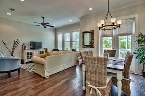 TV, fireplace - "Coasting Inn" at Prominence - Across From The Pool (Panama City Beach)