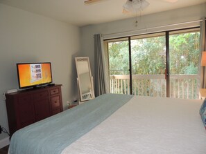 2 bedrooms, iron/ironing board, Internet, bed sheets