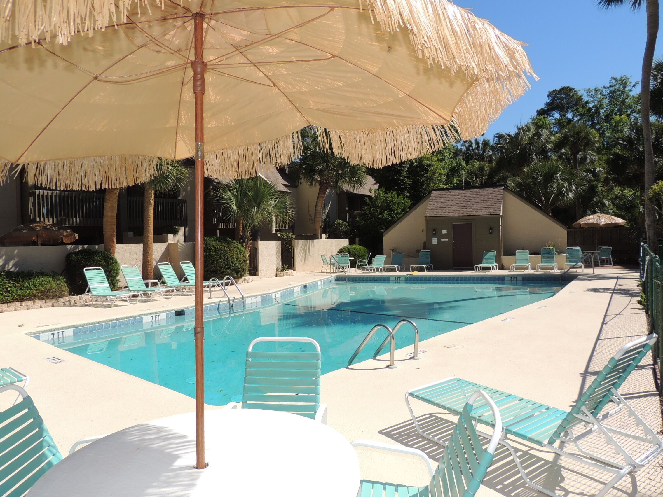 Completely Updated And Renovated! 2 Br 2.5 Ba Townhome Only Blocks To Beach!