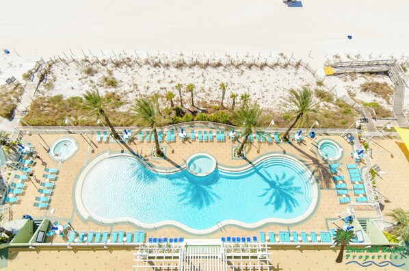 A heated pool - Parrothead Paradise-PCB-Beachfront-Family Getaway! Sleeps 12 (Panama City Beach)