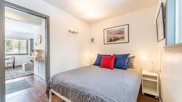 1 bedroom, free WiFi, bed sheets