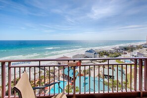 Property grounds - Beachfront ~ Gulf Views ~ Seasonally Heated Pool (Miramar Beach)