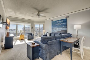 Smart TV, DVD player