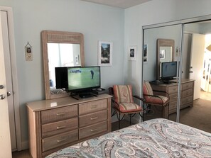 3 habitaciones, tabla de planchar con plancha y wifi gratis 