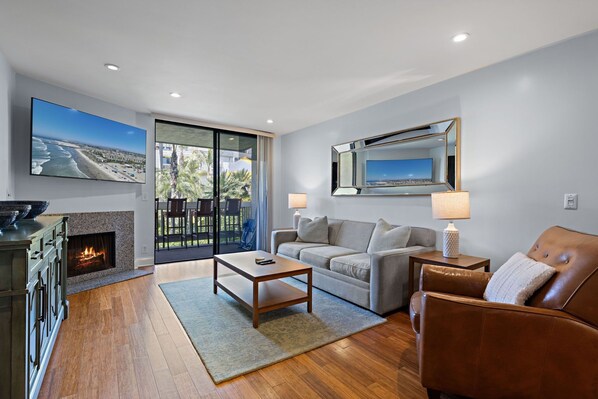 Flat-screen TV, fireplace, DVD player, table football - 1 bdrm ocean/garden view condo, C109 - North Coast Village (Oceanside)