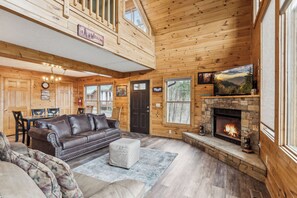 TV, fireplace, DVD player - Smoky Mountain Log Cabin Rental with Panoramic Mountain View and Hot Tub (SEVIERVILLE)