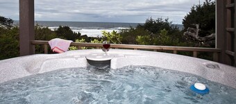 Enjoy the rolling surf and ocean sounds with the family and friends