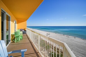 Property grounds - RENOVATED & UPDATED UNIT! WALK TO PIER PARK! BCH SRVC INCL!!! (Panama City Beach)