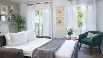 1 bedroom, iron/ironing board, travel crib, WiFi