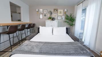 1 bedroom, iron/ironing board, travel crib, WiFi