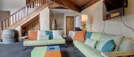 TV, fireplace, DVD player, video library