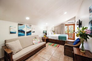 3 chambres, fer et planche à repasser, lit parapluie, Wi-Fi gratuit