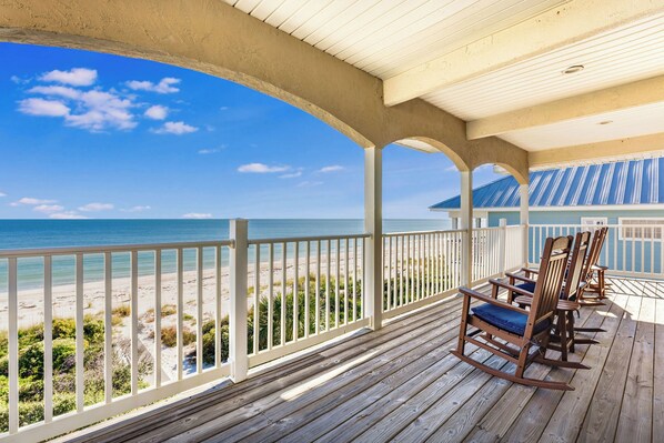 Property grounds - Seashells by the Seashore - 5BR 5 BTH BEACHFRONT House w/ Private Pool and boardwalk to the beach! (St George Isl)