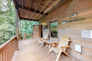 Property grounds - Dog-Friendly Forest Cabin with Hot Tub, Shared Pool, Game Room, Two Decks (Ellijay)