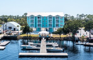 Marina - WATERFRONT, RIVERS EDGE CONDO #2C-BLDG 1* PRIVATE DOCK and ASSIGNED BOAT SLIP! (Steinhatchee)
