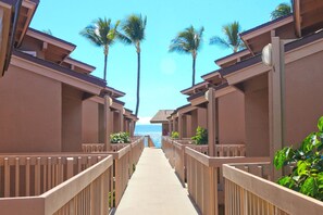 Property grounds - OCEANFRONT RESORT - New Winter Savings! Kihei Sands Beachfront Condos - B5 (Kihei)