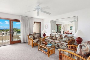 Fernseher, DVD-Player, Stereoanlage