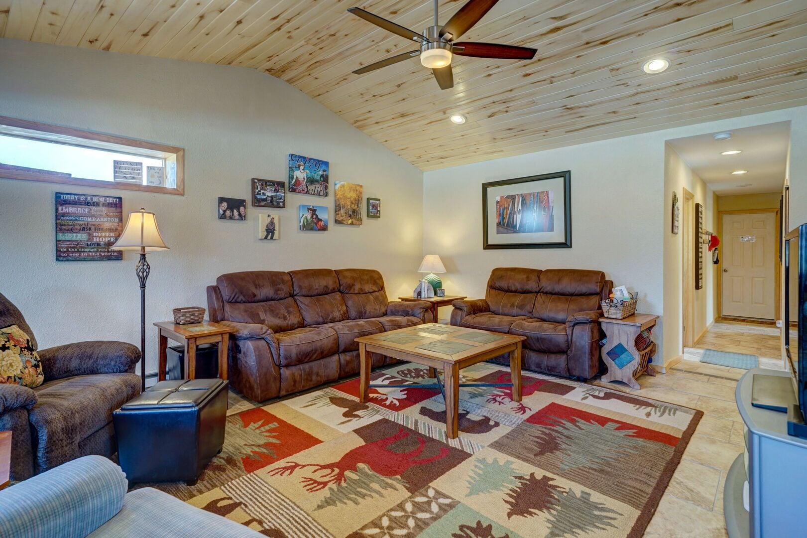 TV, fireplace, DVD player