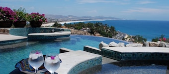 Luxury Hacienda Style Oceanview Villa w/ Pool, Hot Tub & Golf Cart in Querencia