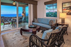 TV, DVD player - Hali'i Kai Most Oceanfront Location! Walk to Pool, Gym and Restaurant (Waikoloa)