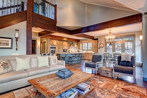 TV, fireplace, DVD player, books