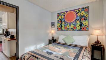 1 bedroom, free WiFi, bed sheets
