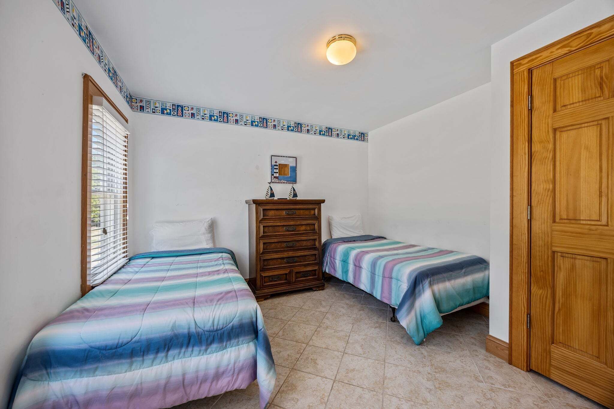 6 chambres, fer et planche à repasser, Wi-Fi, literie fournie