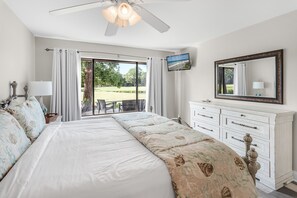 3 bedrooms, iron/ironing board, free WiFi, bed sheets - Pet Friendly ~ Golf Cart ~ Bay Views ~ Golf Course Views (Miramar Beach)