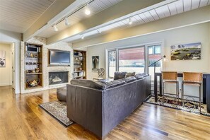 Televisio, takka, DVD-soitin