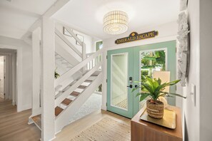 Interior - Beautiful Renovation~Golf Course View~Golf Cart,Free Activities, Fenced Patio (Miramar Beach)