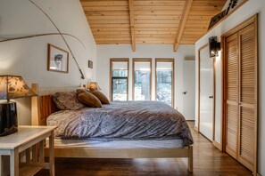 2 quartos, acesso à internet, roupa de cama