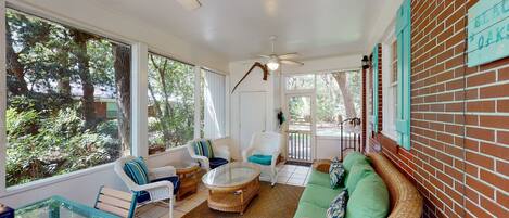 スマートテレビ、DVD プレーヤー、プリンター