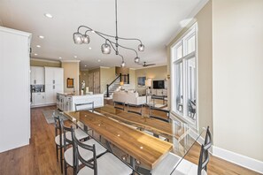 Dining - 4 Collier Beach, Oceanfront, Pool, Elevator, Free Golf, Views (Hilton Head Island)