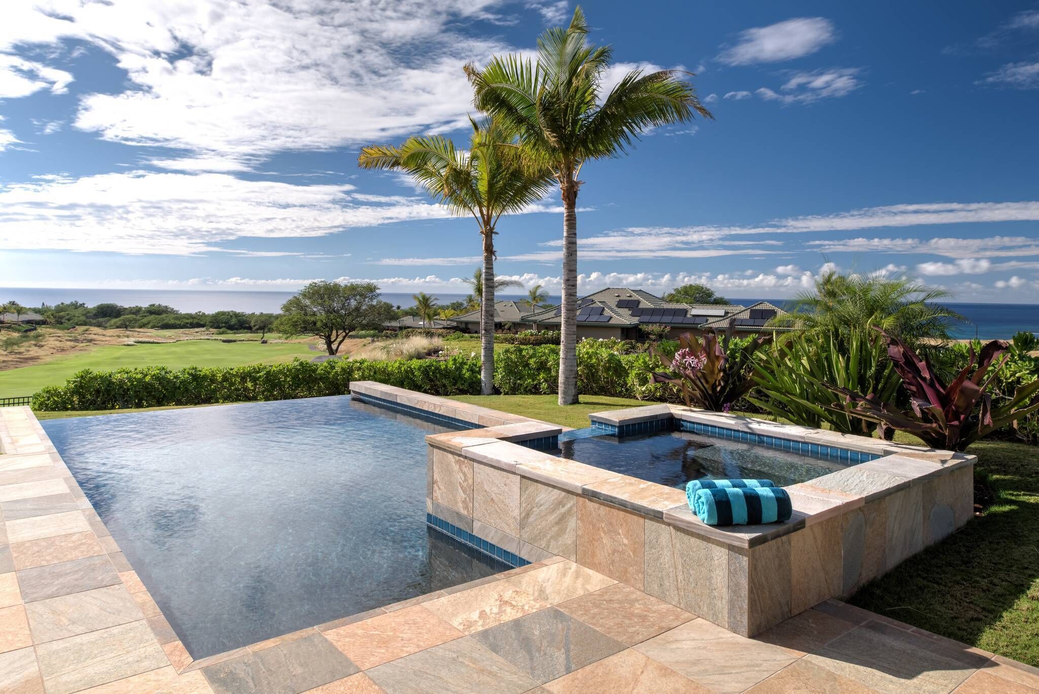 Et oppvarmet basseng