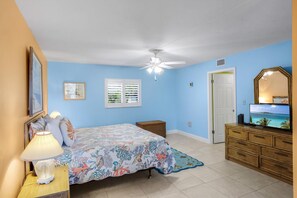 2 bedrooms, iron/ironing board, WiFi, bed sheets - ISLAND BEACH CLUB 340F - Pet-friendly Sanibel Condo With Beachview (Sanibel)