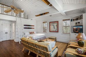 7 quartos, ferros/tábuas de passar roupa, Wi-Fi, roupa de cama