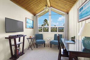 TV, DVD-spiller og stereoanlegg