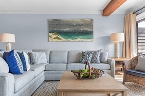 Een smart-tv en een dvd-speler