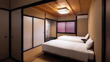 Casa (Japanese Town Style) | 1 quarto, cofres nos quartos, escrivaninha, Wi-Fi de cortesia