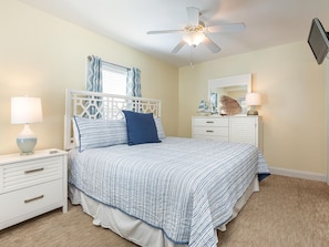 2 bedrooms, iron/ironing board, Internet, bed sheets