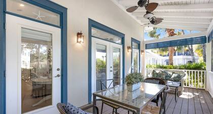 Hummingbird Cottage - Sugarwood Beach Home With Carriage House And 3 Bicycles