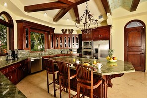 Frigorífic, microones, forn i rentaplats 