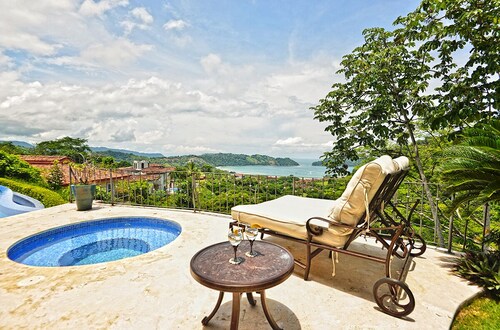 Magical Family Vacation Home w/ Amazing Sunset View, close to Amenities.