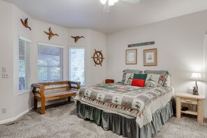 3 bedrooms, iron/ironing board, internet, bed sheets