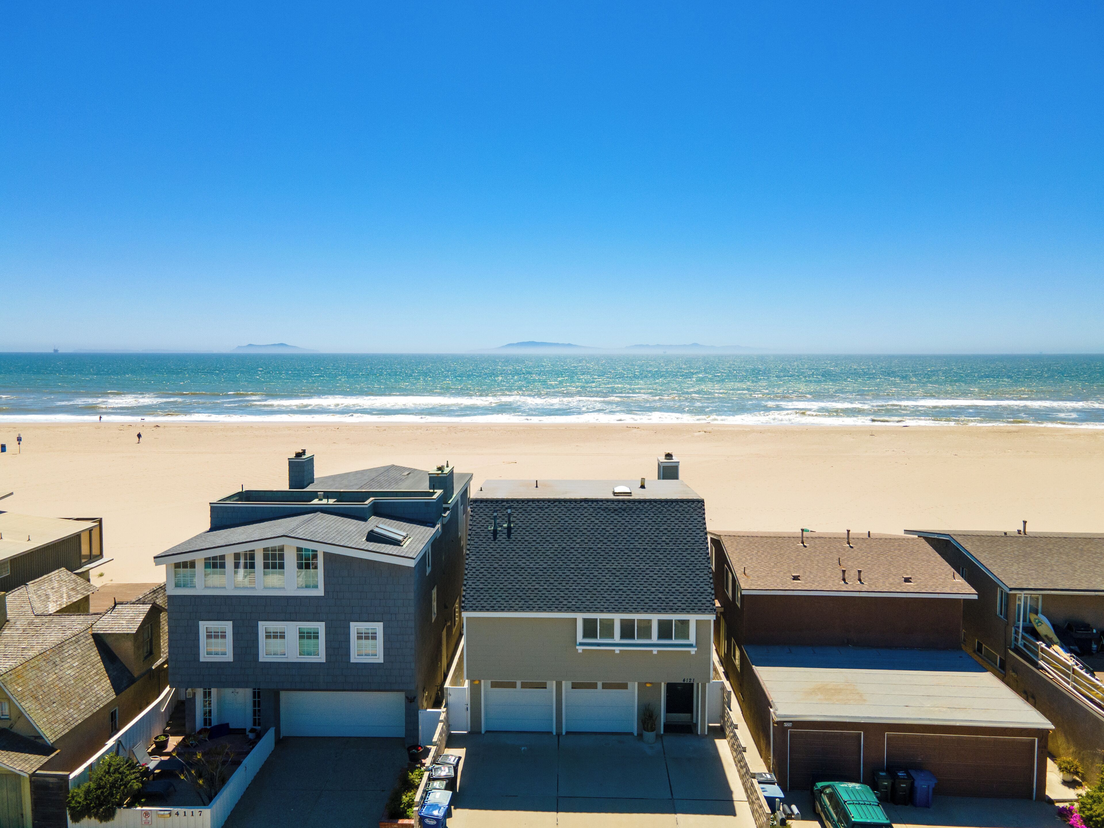 4121O Blue Water Horizon Beach House