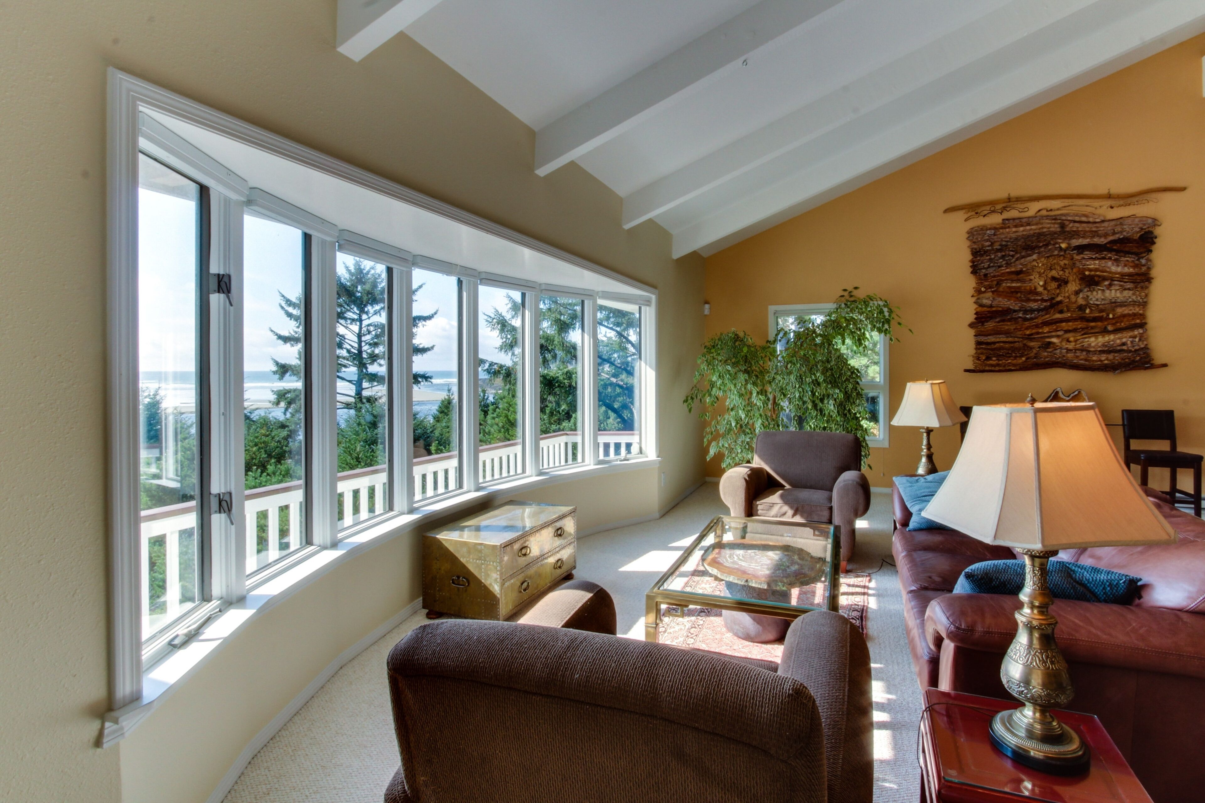 TV, DVD player, table football, ping pong