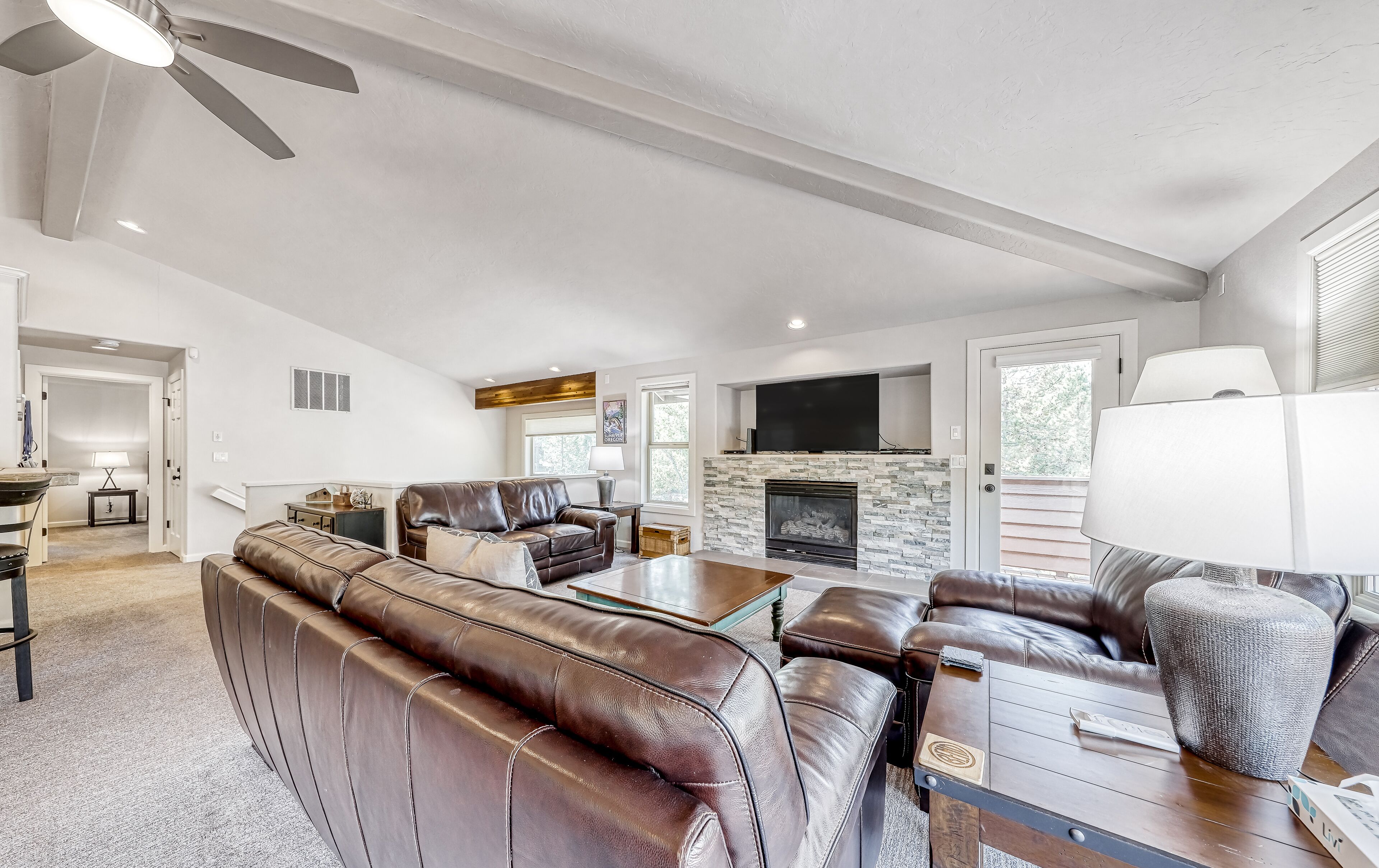 TV, fireplace, video games, DVD player